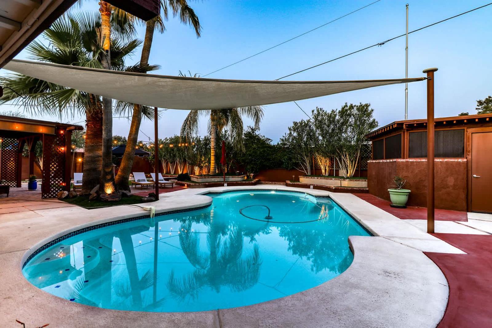 Desert Oasis - Epic Backyard Pool Bocce Firepit Holiday home Phoenix
